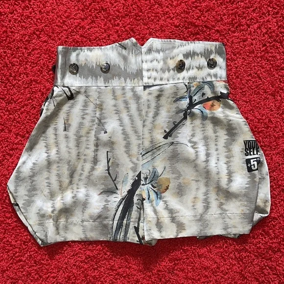 Vivienne Westwood MILITARY SHORTS CHINESE PEONY PRINT IT40 US4